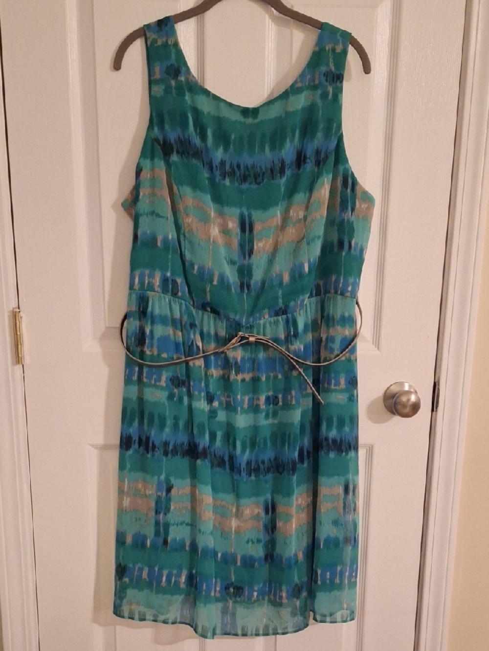 dressbarn Teal and Blue Printed Sleeveless Midi Dress